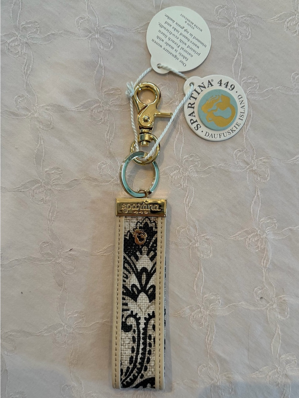 Spartina 449 Black and Cream Paisley Key Wristlet with Gold Hardware NWT - Picture 2 of 4